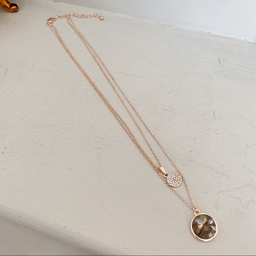 Reitmans Multi Row Rose Gold Medallion Pendant NWOT - Picture 6 of 8